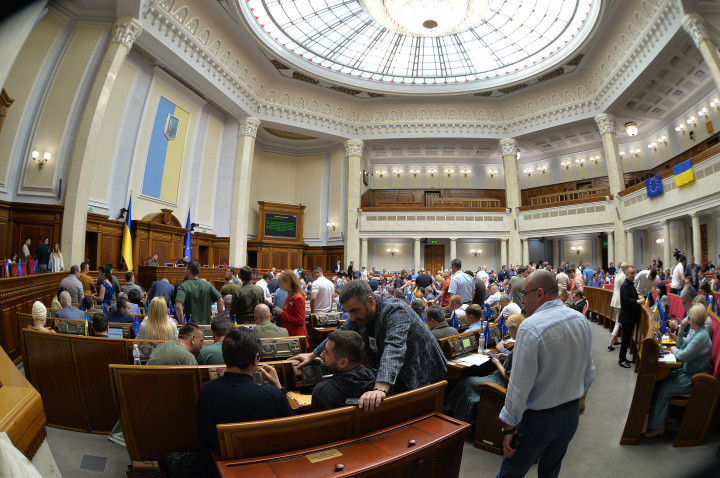 Депутаты хотят расширить список лиц, имеющих право на отсрочку от мобилизации