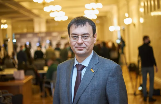 Нацбанк разберется с обменниками и банками, требующими дополнительную комиссию за обмен «изношенных» купюр, - Даниил Гетманцев