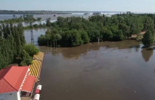 Подрыв Каховской ГЭС: доктор Комаровский рассказал о рисках для здоровья, видео