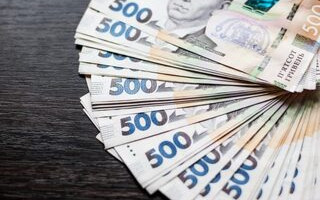 єВідновлення: украинцы получили первые выплаты помощи на ремонт жилья