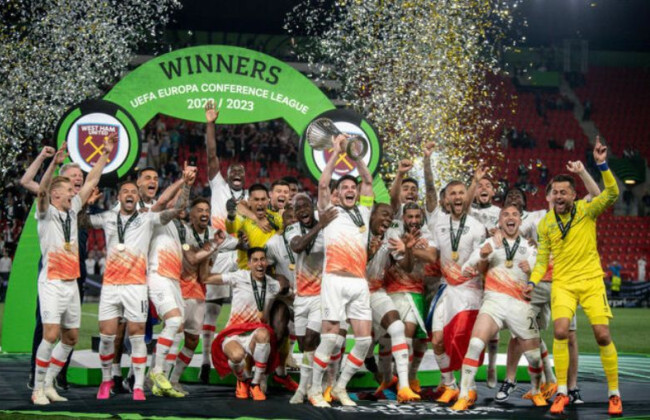 Английский «Вест Хэм» в эффектном финале выиграл Лигу конференций