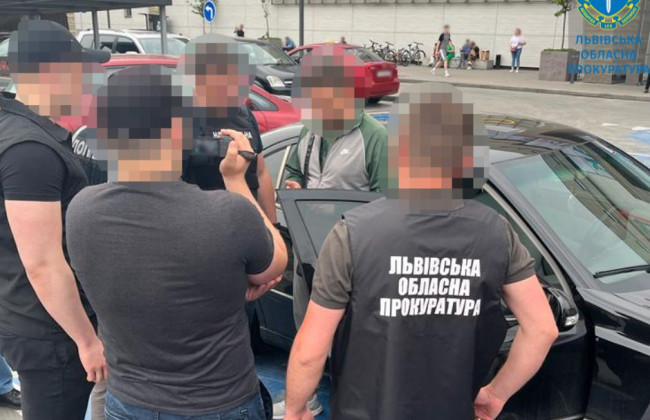 Продавал статус многодетного отца: на Львовщине разоблачен очередной «перевозчик» уклонистов