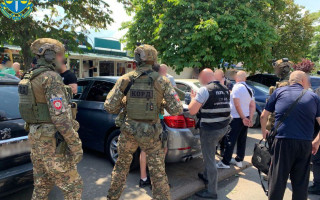 Требовали деньги у заключенных СИЗО и их родственников: на Черниговщине разоблачена преступная группа