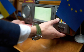 Переход на украинский язык школ, которые преподают на языке одной из стран ЕС, откладывается до 2024 года – нардеп