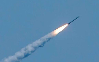 Російські окупанти атакували дронами і ракетами військовий аеродром «Миргород» на Полтавщині