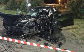 Ужасное ДТП в Киеве: от авто BMW почти ничего не осталось