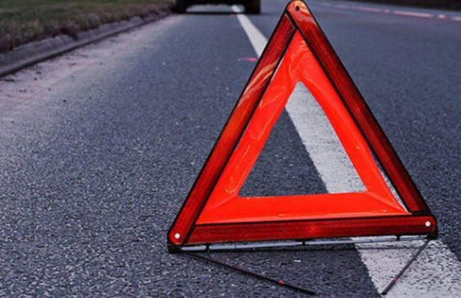 В Киеве легковушка на пешеходном переходе сбила ребенка на велосипеде: видео момента ДТП