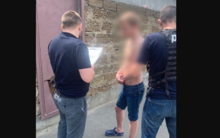 Вимагали у директорки дитсадку $50 000 за  «непритягнення до відповідальності»: у столиці викрили псевдоправоохоронця та його спільницю