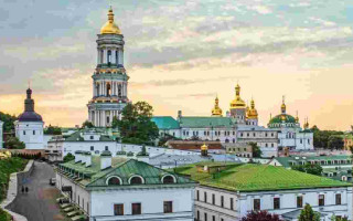 Суд відмовив УПЦ МП у праві здійснювати літургії у Києво-Печерській лаврі