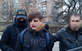 На Київщині неповнолітній за гроші повідомляв окупантам інформацію про розміщення ЗСУ