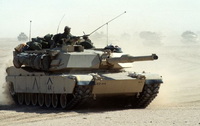 В США хотят научить украинцев пользоваться танками Abrams до конца лета, — СМИ