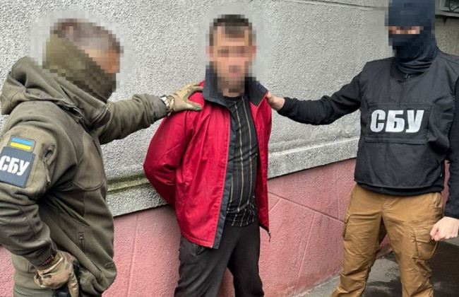 Наводив російські С-300 на позиції ЗСУ під Бахмутом: на Донеччині викрито агента фсб