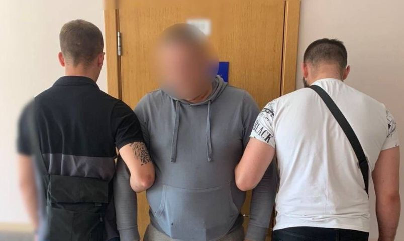 Систематично ґвалтував рідну доньку: на Київщині затримали чоловіка