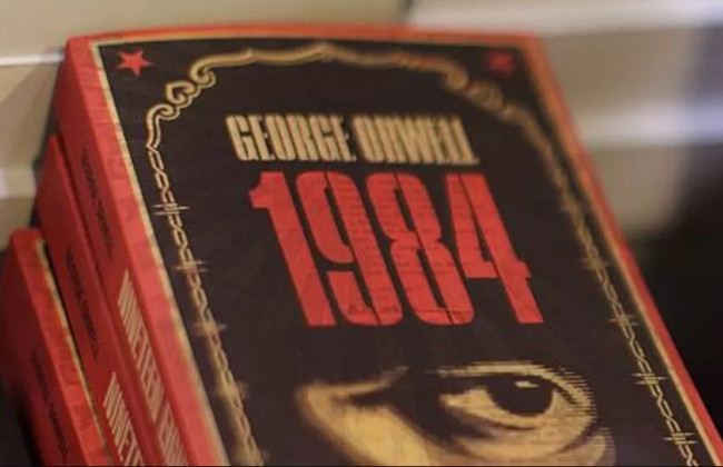 Как никогда актуален: 86-летний читатель вернул роман Орвелла «1984» в библиотеку 65 лет спустя.
