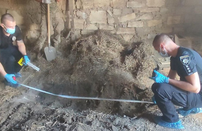 В Одеській області чоловік вбив дружину і брехав, що вона поїхала за кордон