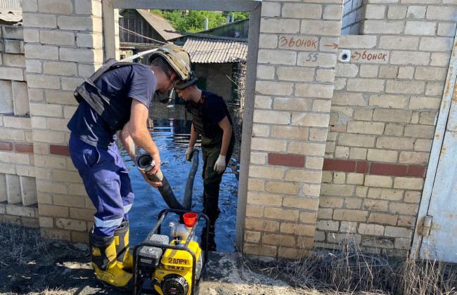В результате подрыва ГЭС подтопленными остаются более 40 населенных пунктов, — ГСЧС