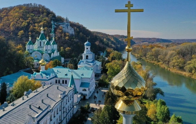 В УПЦ МП можуть відібрати головну святиню Донеччини — Святогірську лавру