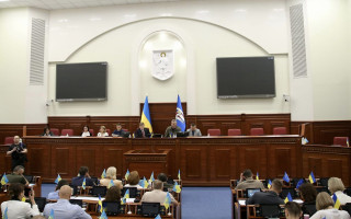 В местах почетных захоронений на кладбищах в Киеве будут устанавливать надгробные сооружения единого образца