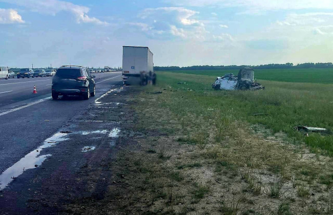 На трасі Київ-Одеса сталася масштабна ДТП: зіткнулись п'ять автівок