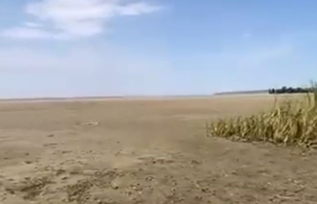 Як зараз виглядає Каховське водосховище після підриву греблі ГЕС: жахливе відео