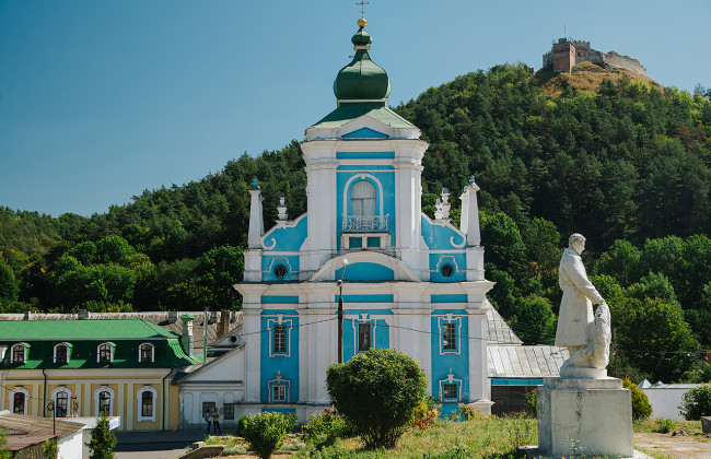 Господарський суд Тернопільської області зобов’язав релігійну громаду повернути Миколаївський собор заповіднику