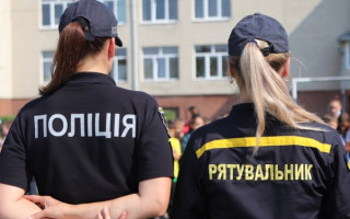 Депутати вирішили не змінювати доплати поліцейським та рятувальникам