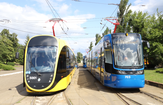 У Києві на низці маршрутів електротранспорту тимчасово затримується рух – КМДА