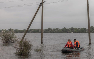 Анджелина Джоли показала последствия разрушения россиянами Каховской ГЭС