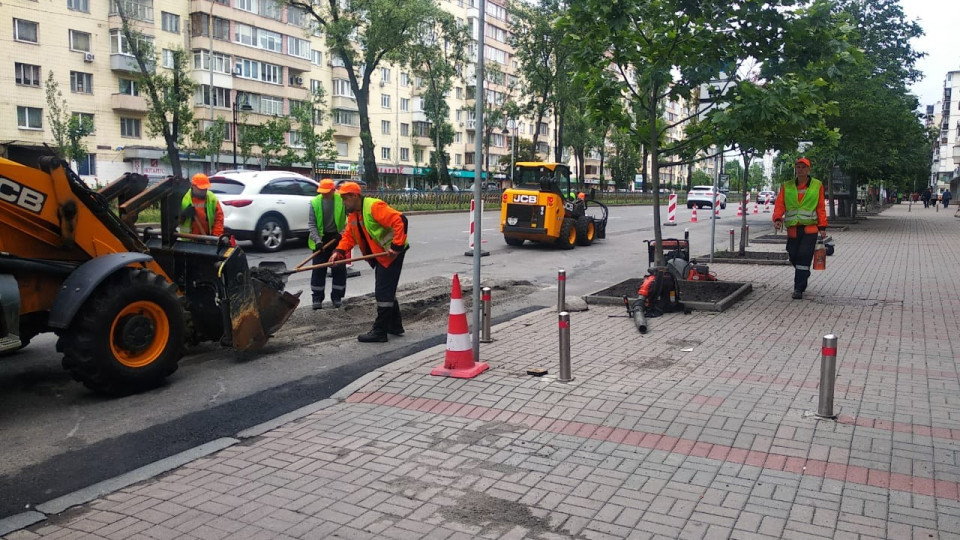 У Києві частково обмежили рух транспорту на бульварі Лесі Українки
