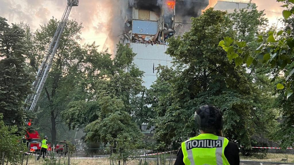 Поліція розпочала кримінальне провадження за фактом вибуху в багатоповерхівці в Києві