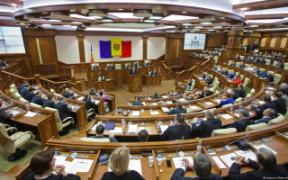 Парламент Молдови ліквідував проросійську фракцію «Шор»