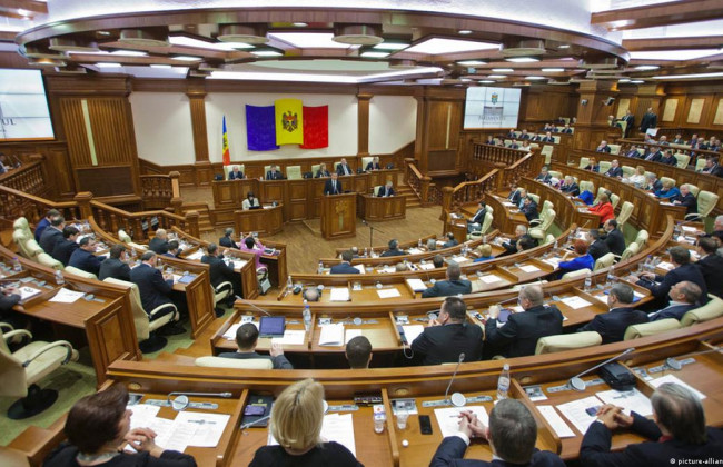 Парламент Молдови ліквідував проросійську фракцію «Шор»