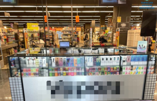 Четверо львів’ян впіймалися на незаконному збуті тютюну