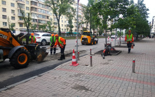 У Києві частково обмежили рух транспорту на бульварі Лесі Українки