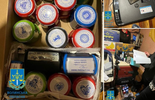 Для выезда за границу подделали документы для 142 уклонистов: будут судить дельцов