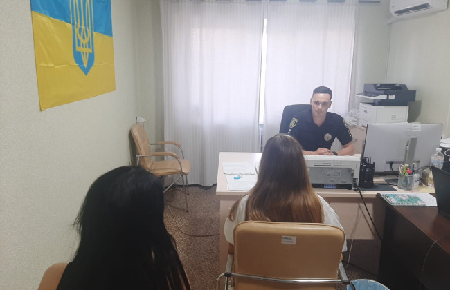 У Харкові 14-річна дівчина співала гімн рф та поширювала російську символіку, — поліція