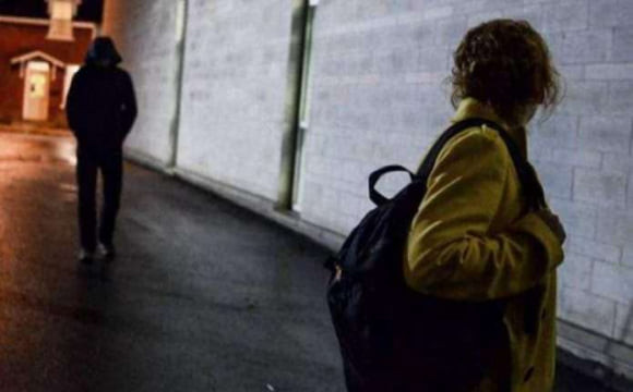 Намагався зґвалтувати і наніс понад 20 ударів ножем: в Києві винесли вирок зловмиснику, який напав на дівчину