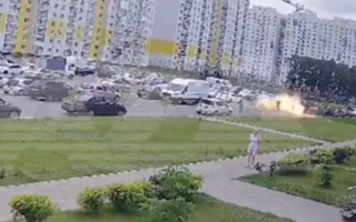 В Воронеже бьют по жилым кварталам: есть «прилет» во дворе, видео