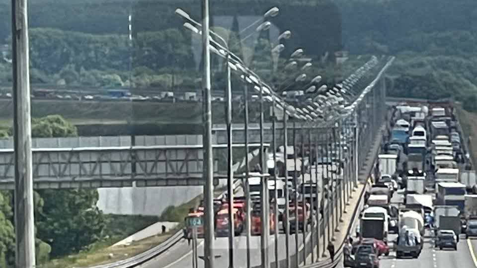 Вагнерівці йдуть на Москву: у Підмосков'ї помітили військову техніку та авіацію, відео