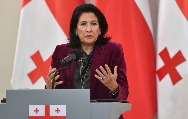 Грузия усилит контроль на границах из-за возможного наплыва россиян, — Зурабишвили
