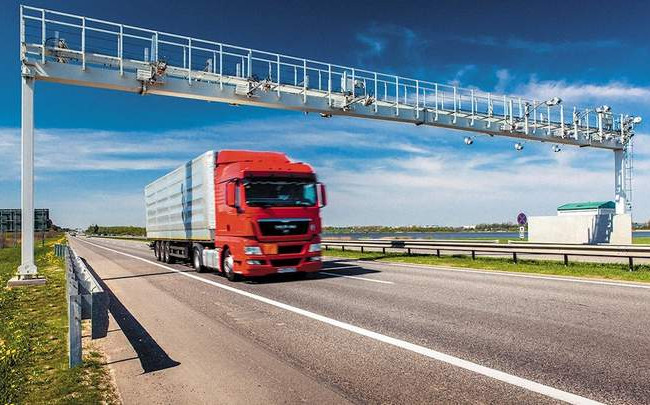 Платні дороги будуть стосуватися вантажівок