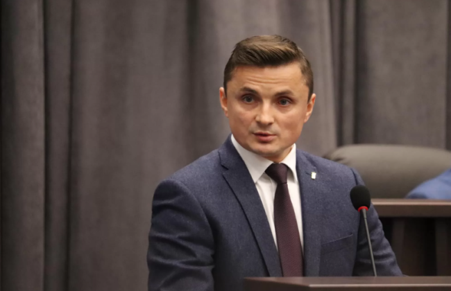 Хабар у 2,4 млн грн від бізнесмена-волонтера: повідомлено про підозру голові Тернопільської облради Михайлу Головку