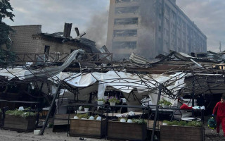 В результаті ракетного удару по Краматорську загинуло вже дві людини, багато поранених