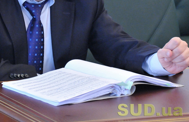 Чи потрібно повідомляти контролюючі органи про зміну засновників юридичної особи