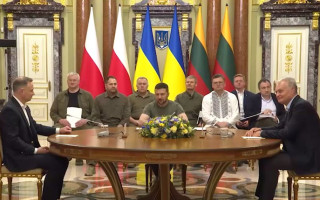 Зеленський зустрівся з президентами Польщі та Литви, відео