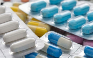 Раді пропонують забезпечити держконтроль за дотриманням норм у сфері обігу ліків та наркотичних речовин