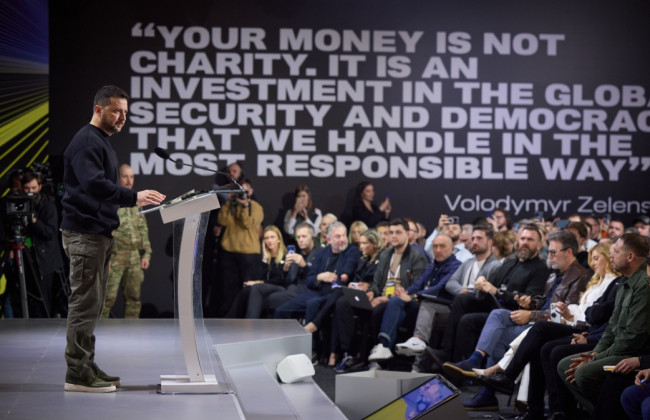 Владимир Зеленский предлагает закрепить статус английского языка в Украине и изменить требования к чиновникам