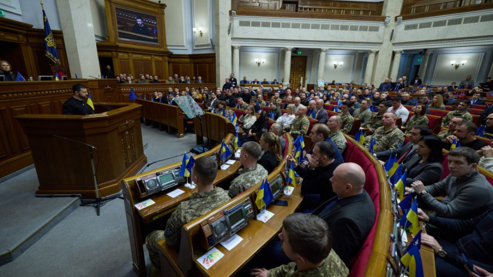 Депутати запровадять доплати для поранених військових та дадуть можливість строковикам йти на фронт