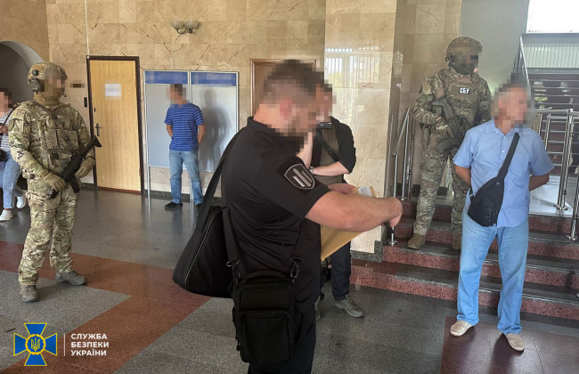 Руководителей Полтавского ГОК, принадлежащего олигарху Жеваго, подозревают в присвоении бюджетных средств