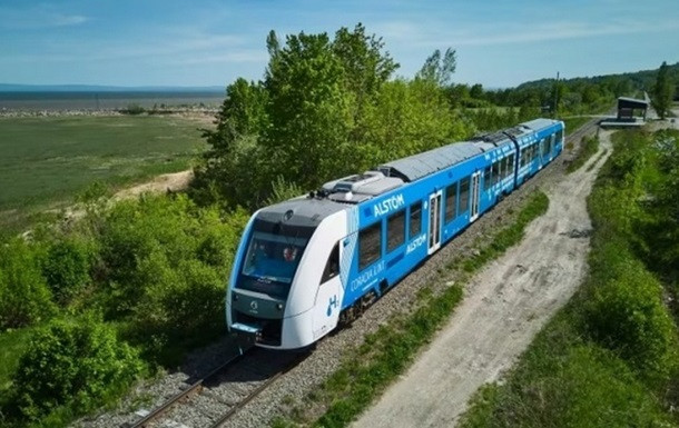 В Канаде запустили первый поезд на водороде